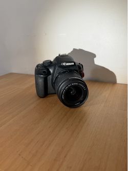 Canon EOS Rebel T5 Digital SLR w/ EF-S 18-55mm IS STM Lens