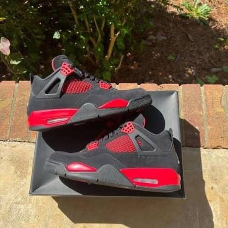 Jordan 4 Red Thunder Size 5Y