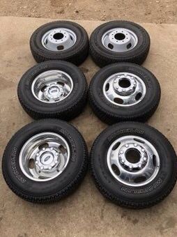 Like new Ford Super Duty F350 Rims And Michelin tires 17” 17 Wheels F 350 Dually F-350 dully Rines y Llantas Oem factory’s factory original Take offs