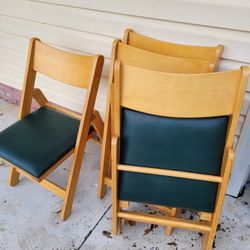 Wooden Padded Chairs Set Of 2 Heavy Duty Great Condition 