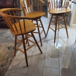 3 Bar Stools