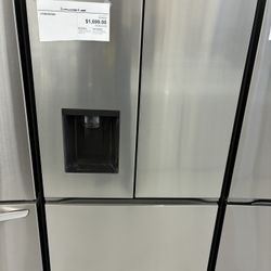 LG 26 cu. ft. Counter Depth MAX 3-Door French Door Refrigerator with Ice and Water Dispenser