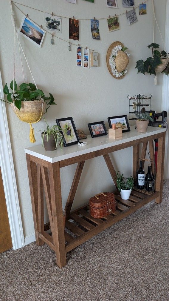 Beautiful Console Table Walker Edison 