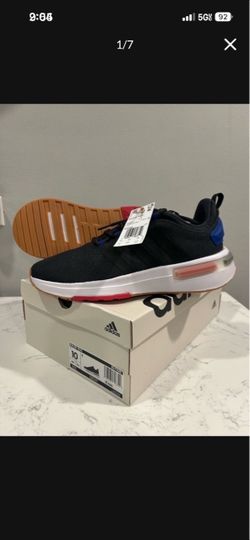 New Men’s Adidas Size 10