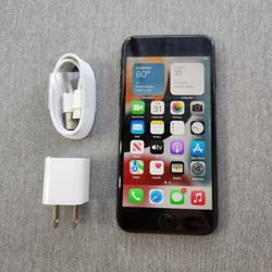 iPhone 7 - UNLOCKED - Like New  