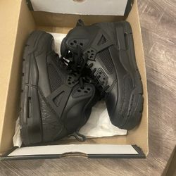 Nike Spizike Size 3.5 Worn 2 Times 