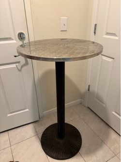 Bar or club tables