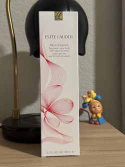 Estee Lauder Micro Essence Treatment Lotion Sakura Ferment 200ml - New