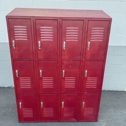 12 Door Red Metal Lockers