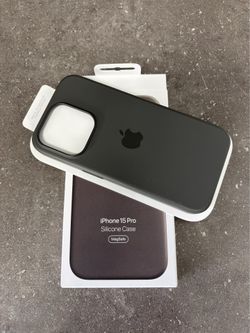 iPhone 15 Pro silicone cover