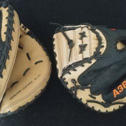 2 YOUTH RHT CATCHERS GLOVES LOCATED IN PORTERVILLE