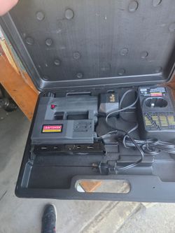 Craftsman Professional 9.6V Cordless Tool with Charger and Case