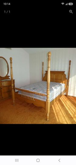 Vintage polaski bed frame