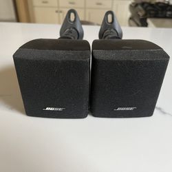 Bose Wall Mounted Speakers 