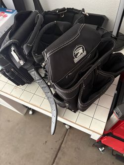 Electrician tool belt
