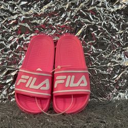 New FILA Slides Sandals Shoes Beach Shower Pink/White Girl’s Size 1 1/2 Youth