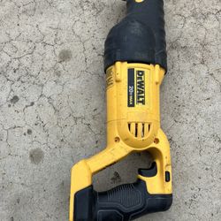 Dewalt 20 Vlt Sawzall 