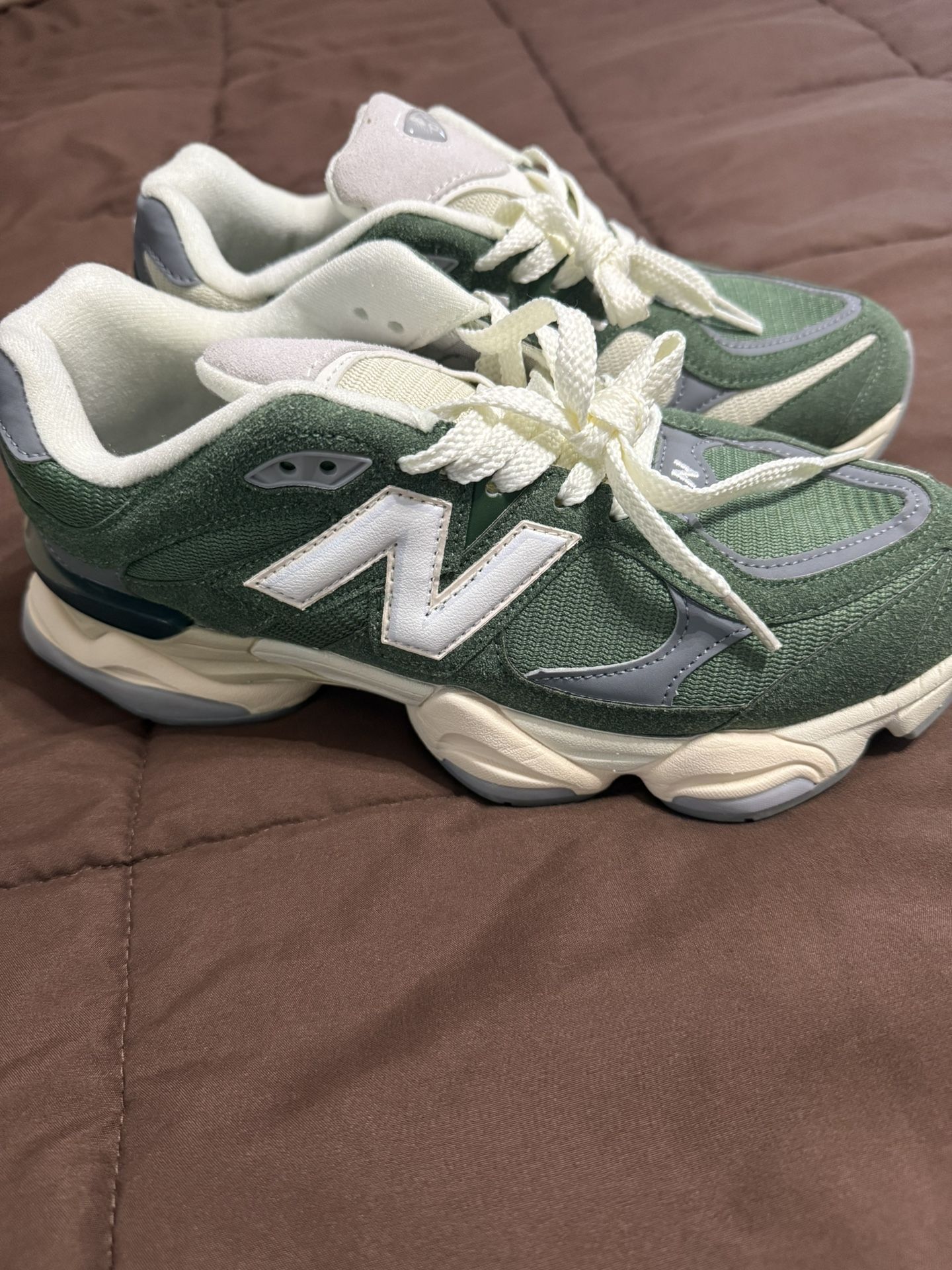 9060 New Balance (Green)