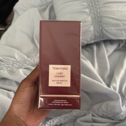 Tom Ford Lost cherry