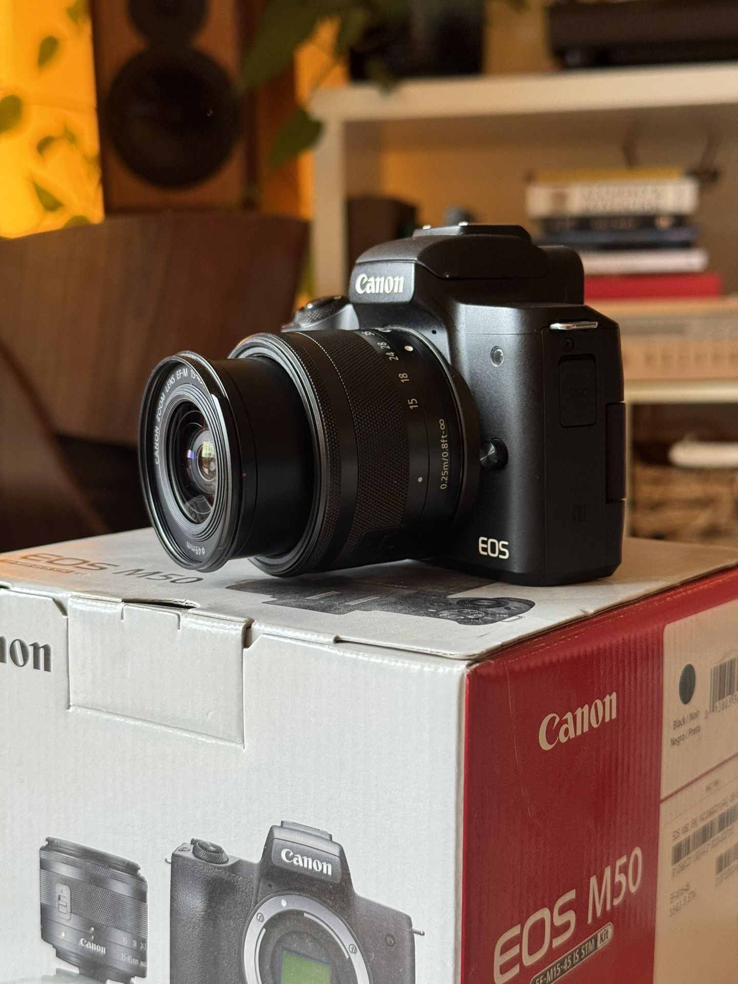 Canon EOS M50 with 15-45mm Kit Lens + lens hood