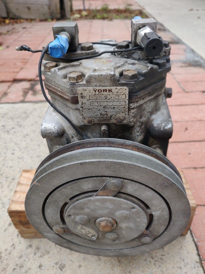 York AC Compressor
