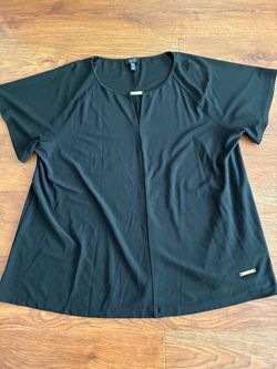 New without tag Jones New York short-sleeve keyhole neckline blouse size L