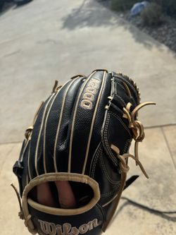 Wilson A2000