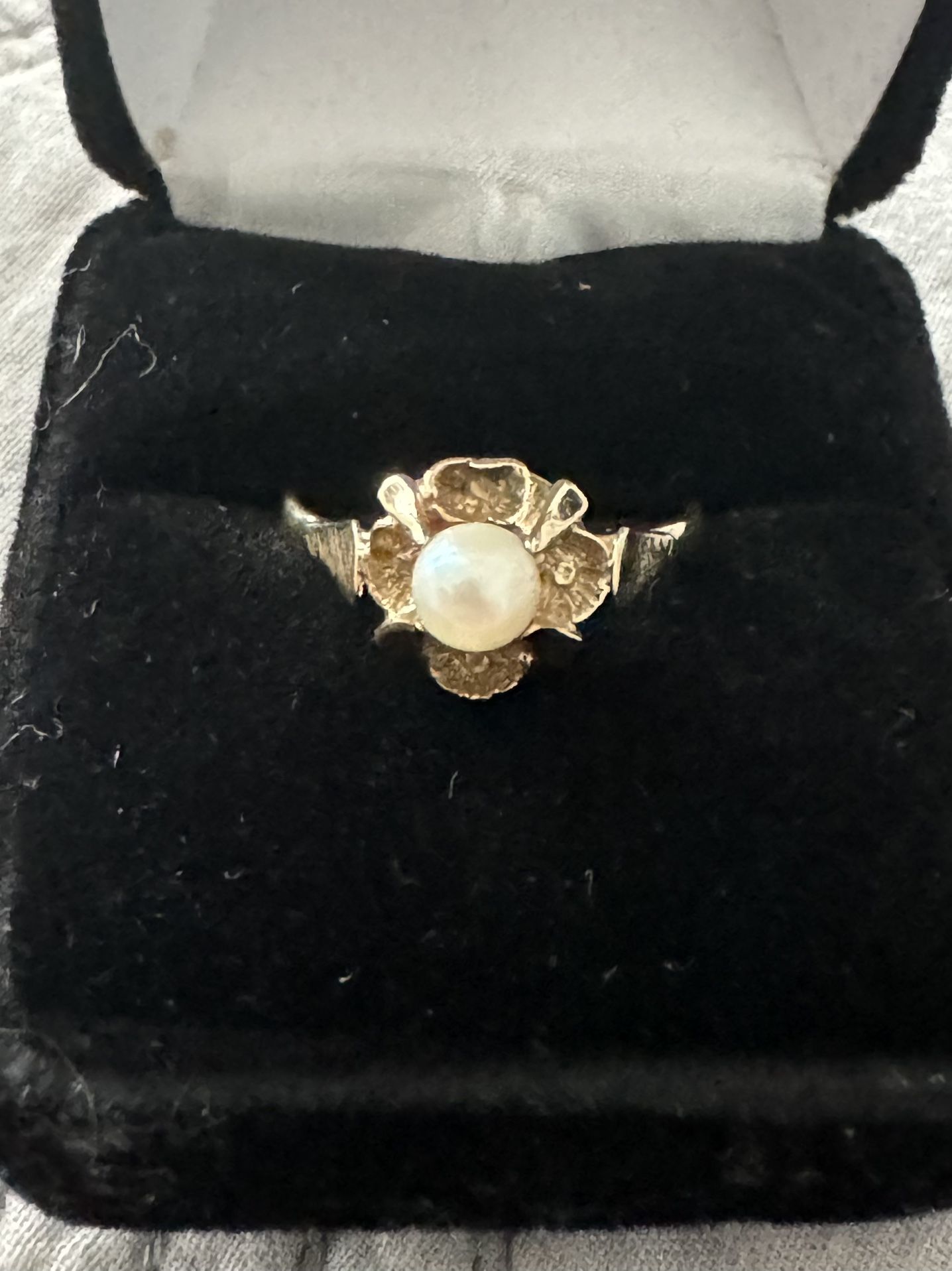 14k Pearl Flower Ring