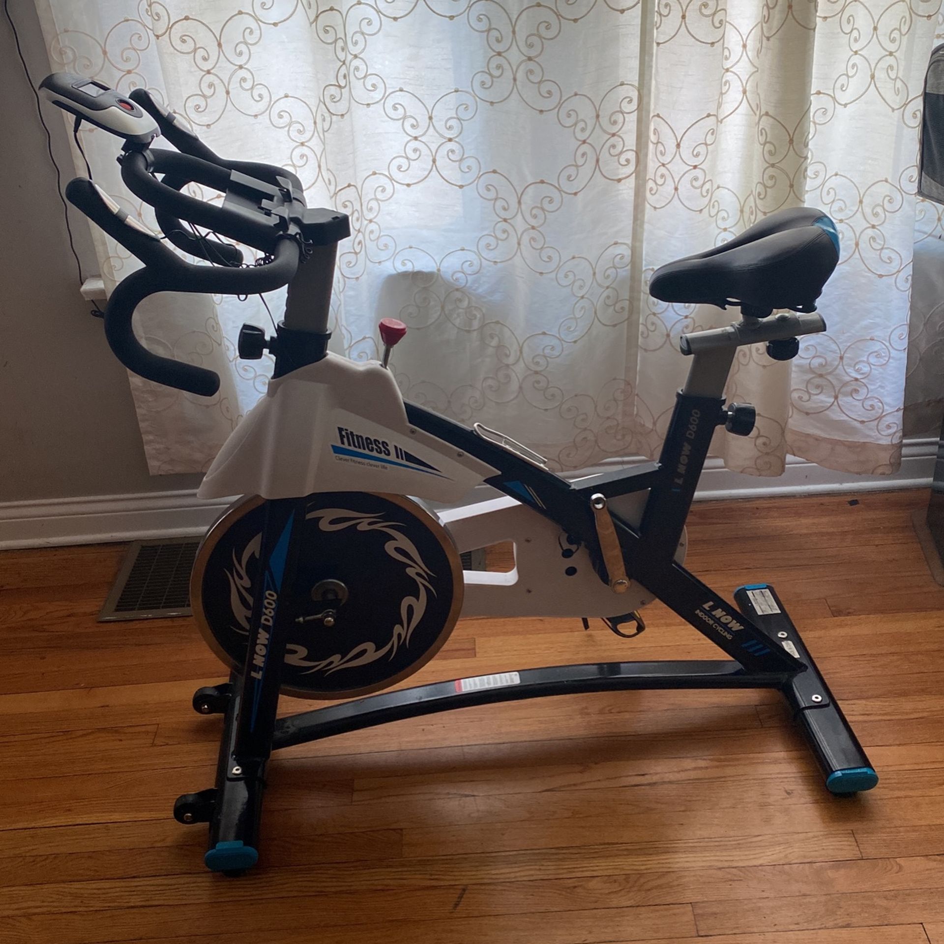 Fitness L Now D600 Bike