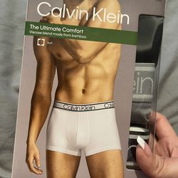 Calvin Klein 3 Pack Trunks (size-L) 