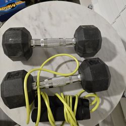 Ignite 8lbs Dumbells With Free Jump Rope 