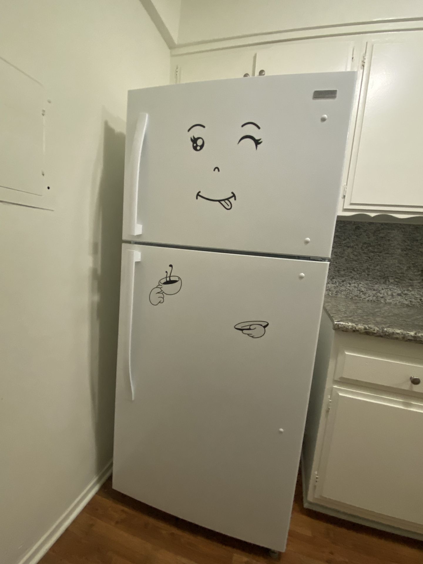 Refrigerator 