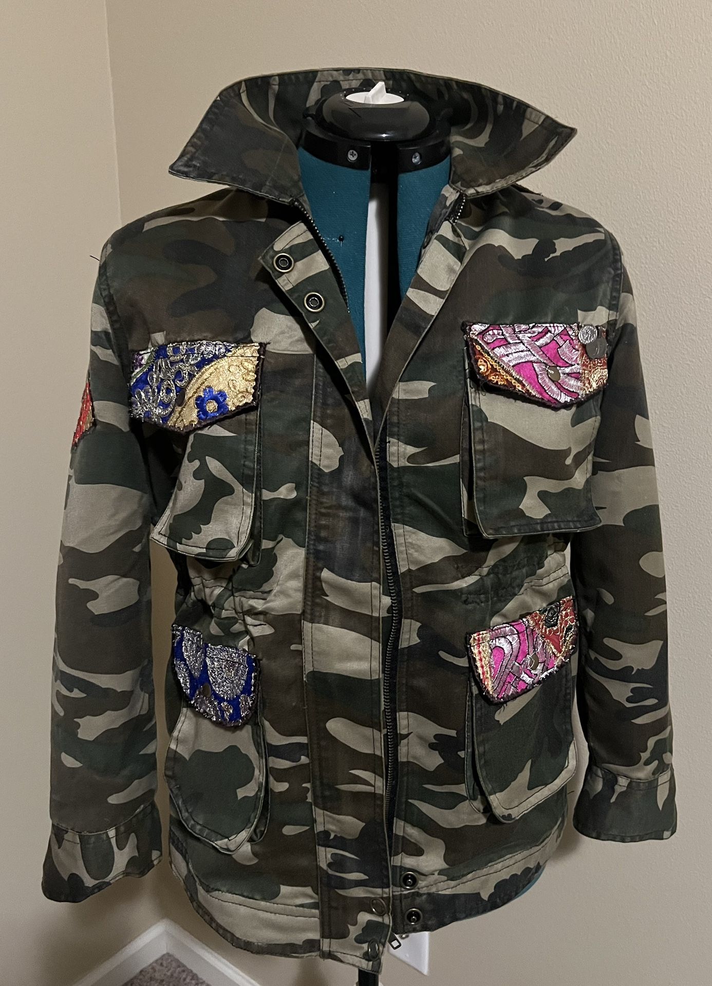 Anthropologie Beautiful Stories Embroidered Camo Utility Jacket (Sz Med)