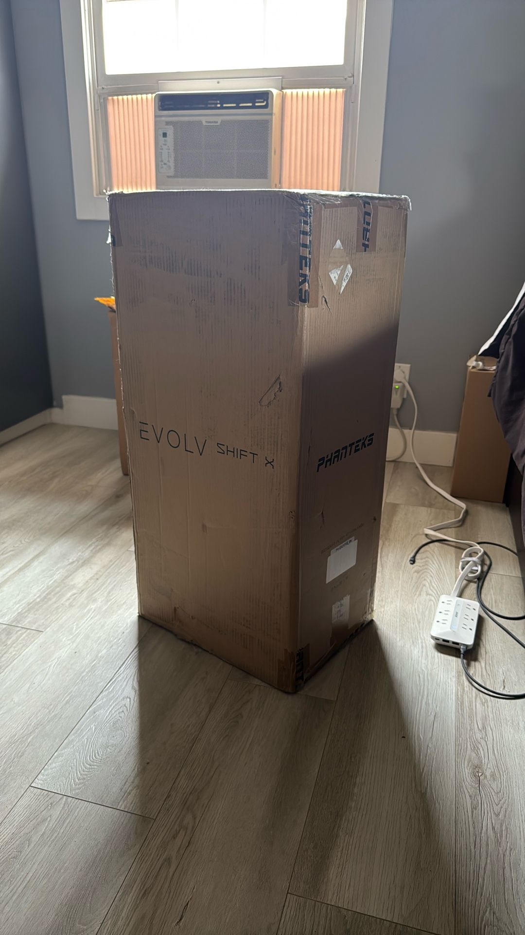 PHANTEKS EVOLV SHIFT X CASE