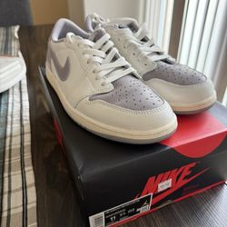 Jordan 1 Retro Low Atmosphere Size 11