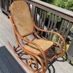 Authentic thonet Bentwood Rocking Chair