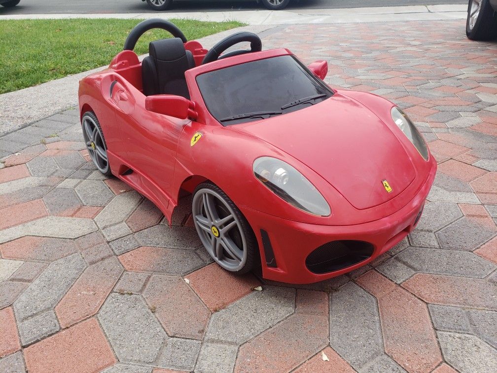 FEBER FERRARI F430 Power wheels ride on car