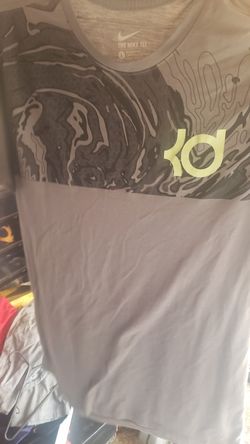 Size large kd shirt