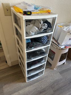 Storage drawer