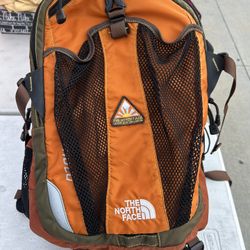 The North Face Tholu Backpack 