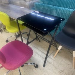 Computer Desk $29.99