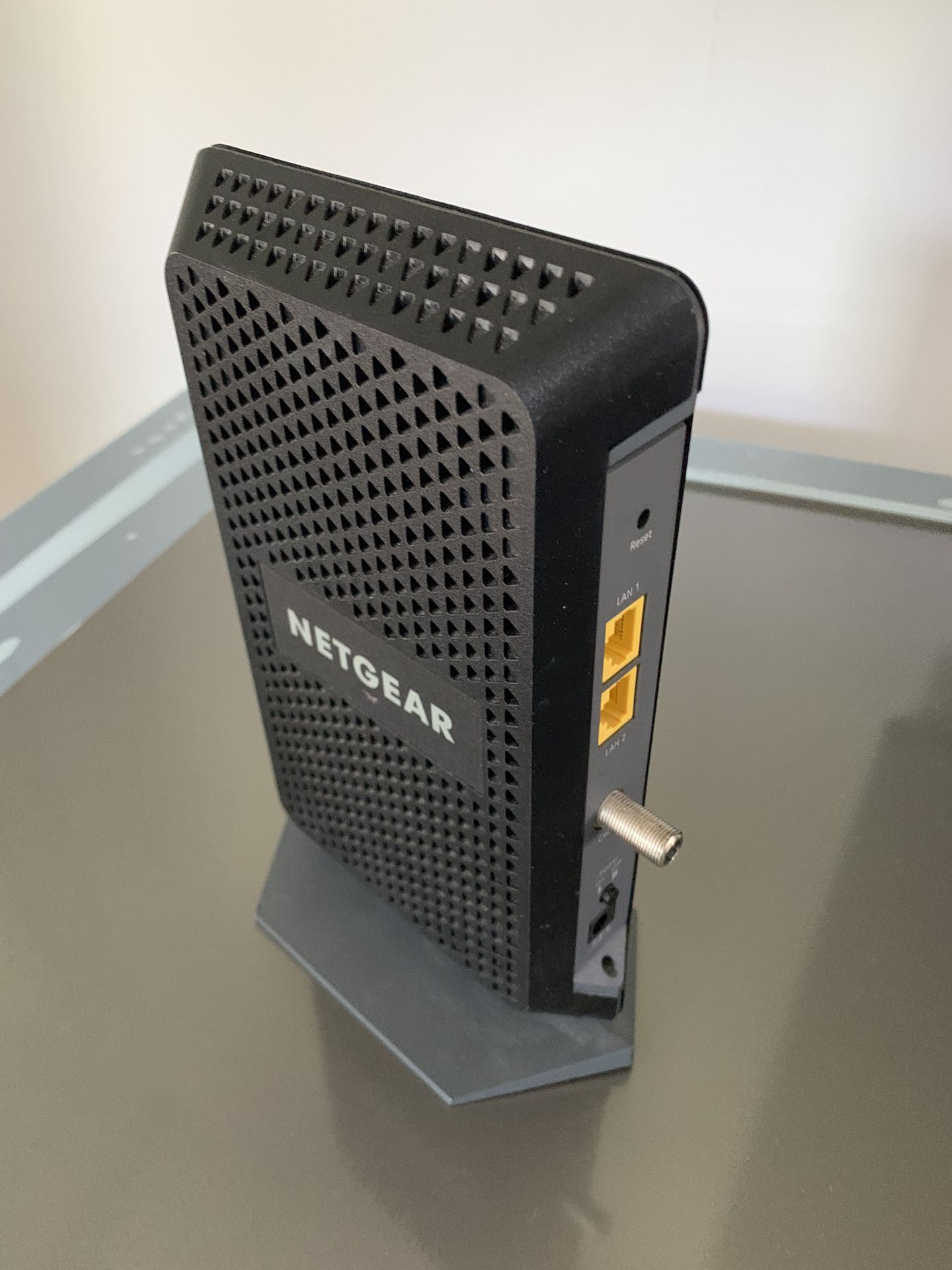 Netgear Nighthawk CM1100 Modem