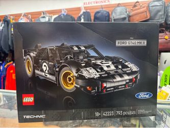 LEGO Technic 1966 Ford GT40 MKII Race Car Building Set (42223) - 793 pieces