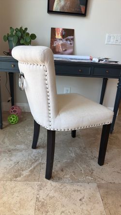 Dining chair
