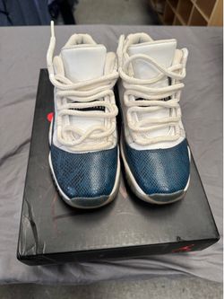 Jordan Air Jordan 11 Retro Low Snakeskin White Blue Sneakers Boys Size 6.5Y