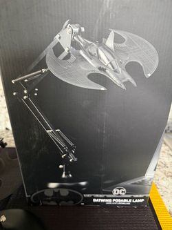 Cool DC Comics Black Batman Posable Desk Light USB Powered Lamp