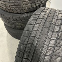 4 24 Inch Winter Dunlop Graspic DS-3 215/50R17 Studless Tires