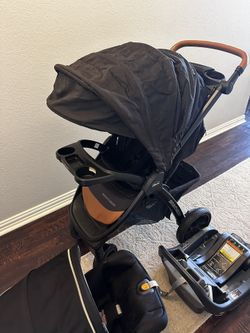 Chicco Bravo Primo Trip Stroller / car seat / base