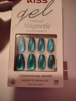KISS Gel Fantasy Magnetic nails