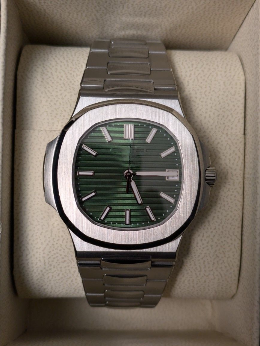 Patek Nautilus Mens Luxury Watch